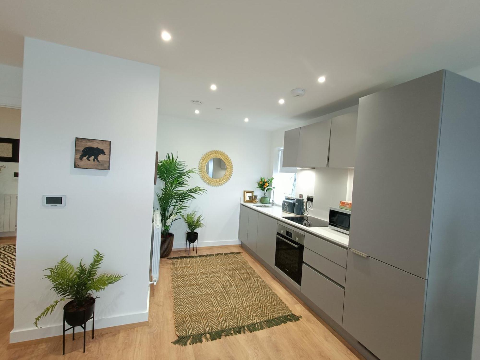 Snuggle Inn - Riverside Apartments - Views Over Looking London River Thames, Close To O2 Arena, London Excel, London City Airport, Thames Clipper- River Boat Service, Woolwich Ferry, Onsite Parking, Twin Room Option Available 外观 照片