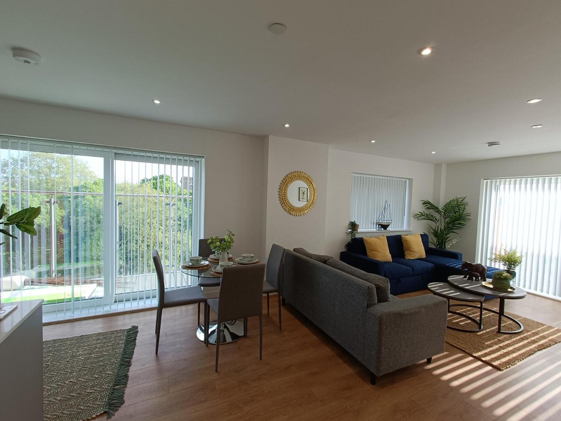 Snuggle Inn - Riverside Apartments - Views Over Looking London River Thames, Close To O2 Arena, London Excel, London City Airport, Thames Clipper- River Boat Service, Woolwich Ferry, Onsite Parking, Twin Room Option Available 外观 照片