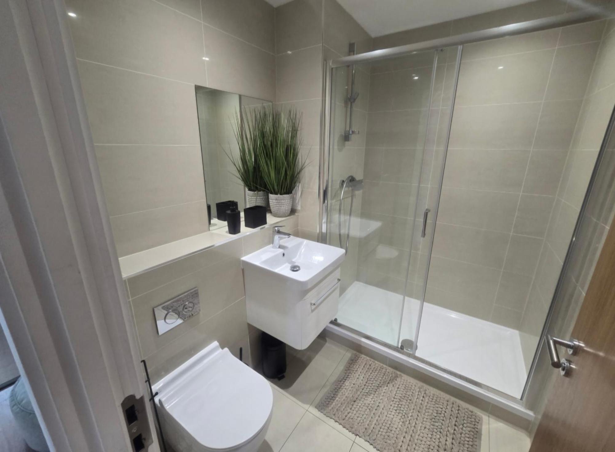 Snuggle Inn - Riverside Apartments - Views Over Looking London River Thames, Close To O2 Arena, London Excel, London City Airport, Thames Clipper- River Boat Service, Woolwich Ferry, Onsite Parking, Twin Room Option Available 外观 照片